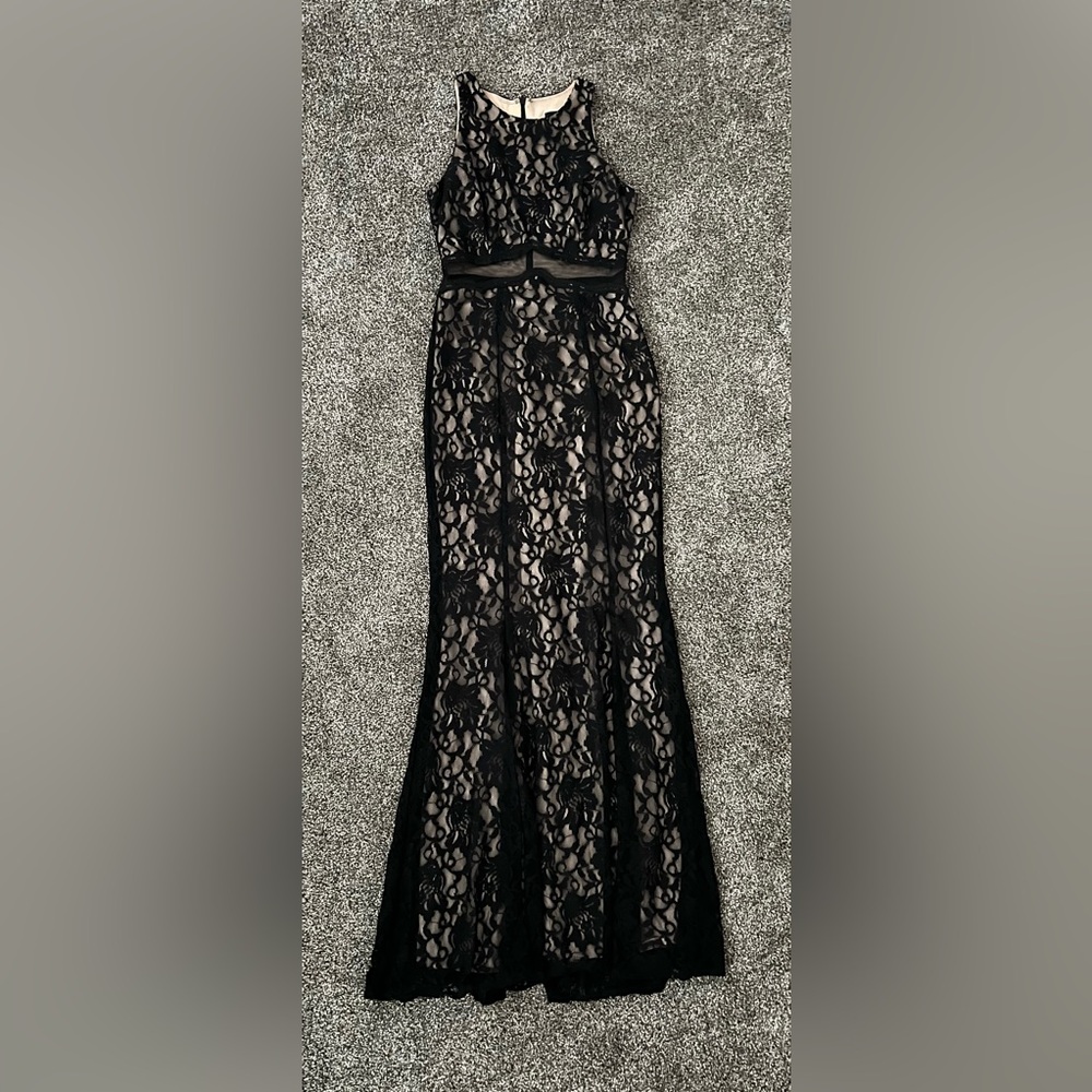 Size 4, just one time of used, brand XSCAPE